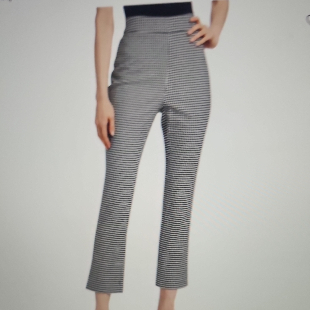 Toccin Claire Houndstooth Crop Pants Size 6